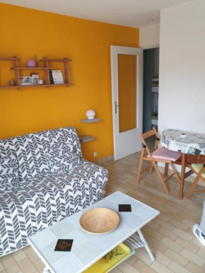 studio meublé carqueiranne